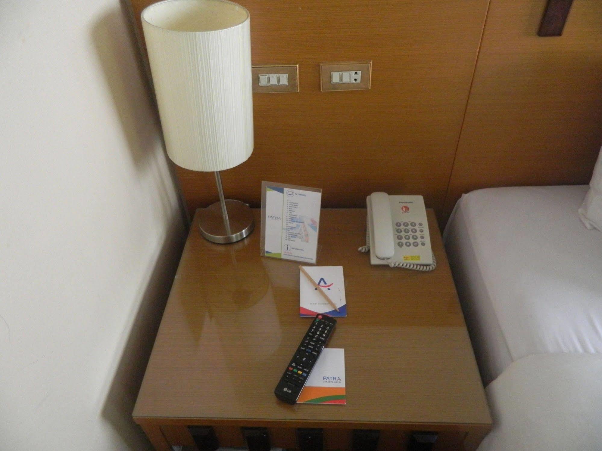 Patra Comfort Jakarta Bagian luar foto